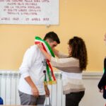 Loredana Denaro consegna la fascia tricolore