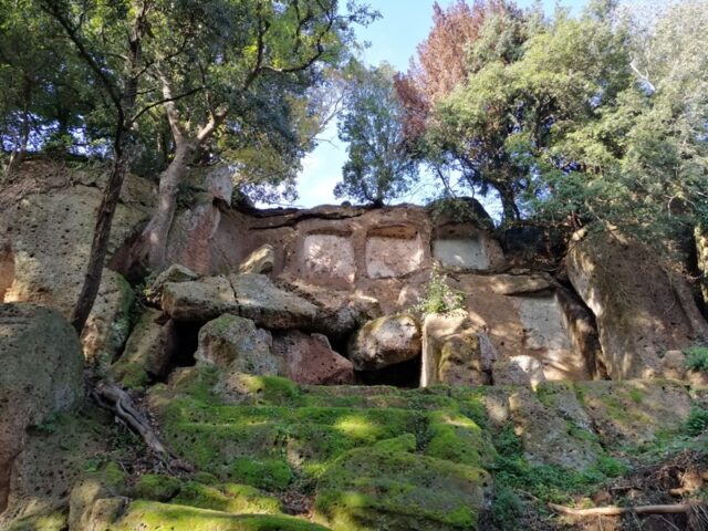 Visite straordinarie al cantiere di scavo della monumentale Tomba Lattanzi nella Necropoli Rupestre di Norchia
