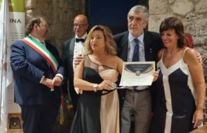 Evento a Roccaromana e Torre Normanna: la continuità storica del territorio con un d’Afflitto che ottiene la Benemerenza di merito