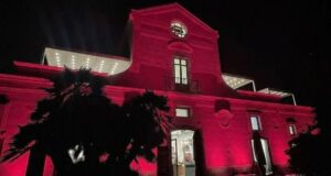 Pompei aderisce alla Giornata della Meraviglia: la Casina dell’Aquila si illumina di amaranto