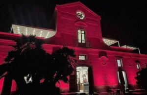 Pompei aderisce alla Giornata della Meraviglia: la Casina dell’Aquila si illumina di amaranto